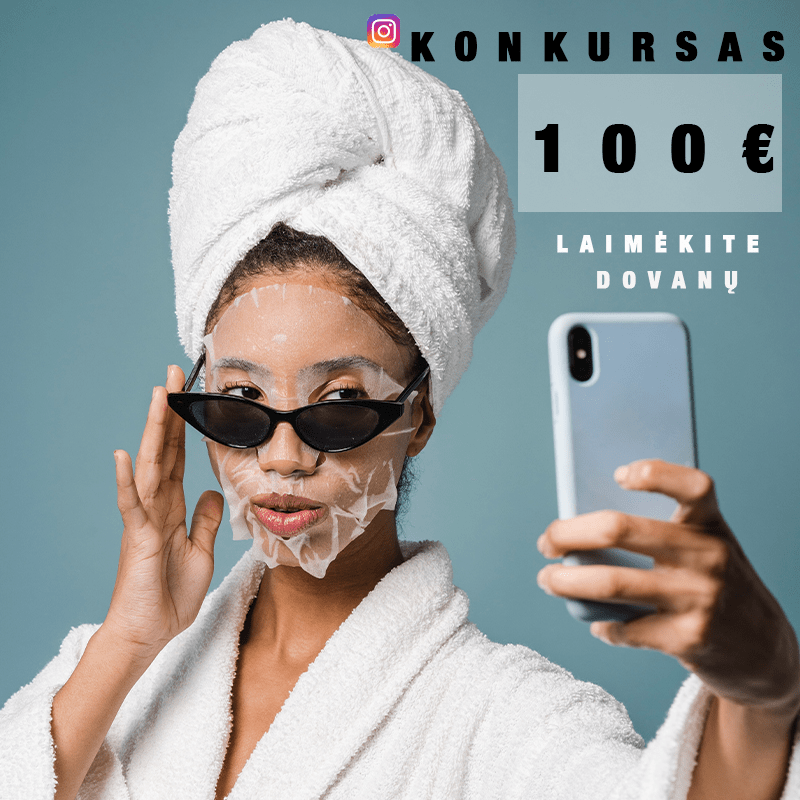 Moteris fotografuojasi instagramo konkursui, kurio prizas 100€ dovanų čekis